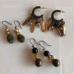 🎄$3 bundled - 3 Pairs of Earrings